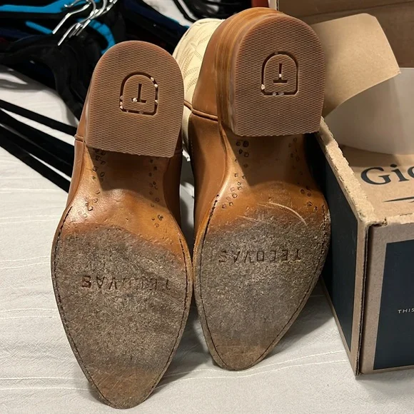 Tecovas Brown and Cream Ankle Boots - Picture 6 of 9